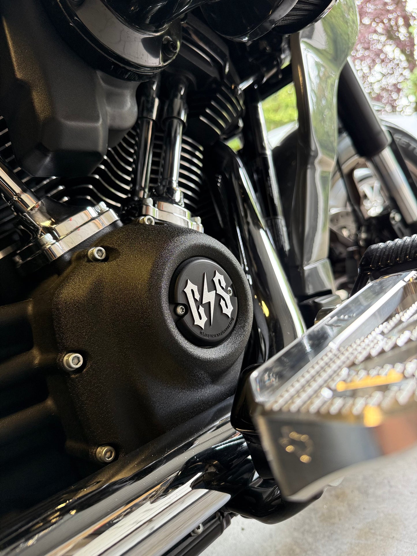CNC Point Cover Schwarz für Harley-Davidson - C S Logo Gravur für Custom
Biker Style