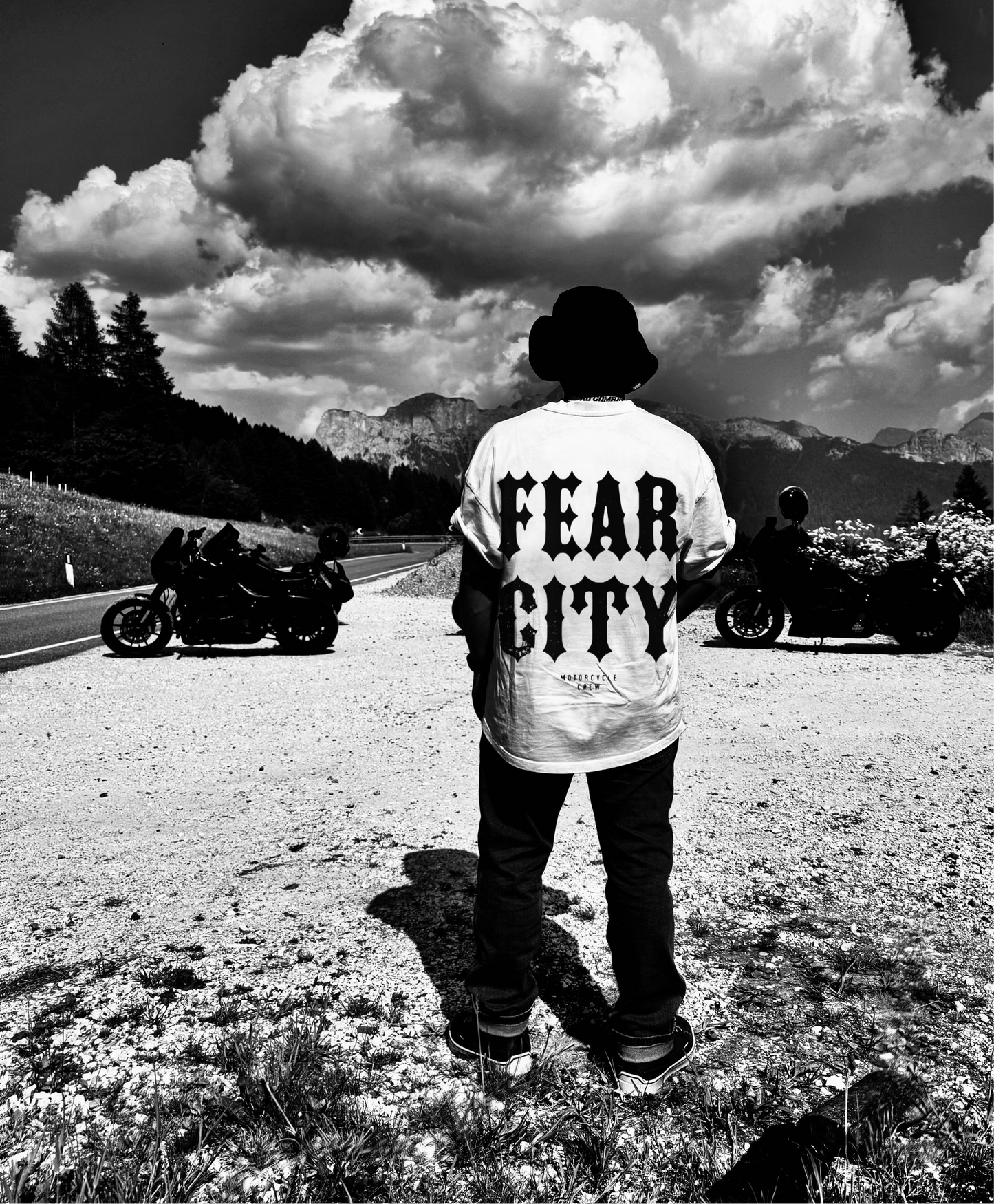 OG FEAR CITY T-SHIRT – WHITE / FRONT & BACKPRINT RUSTY RED