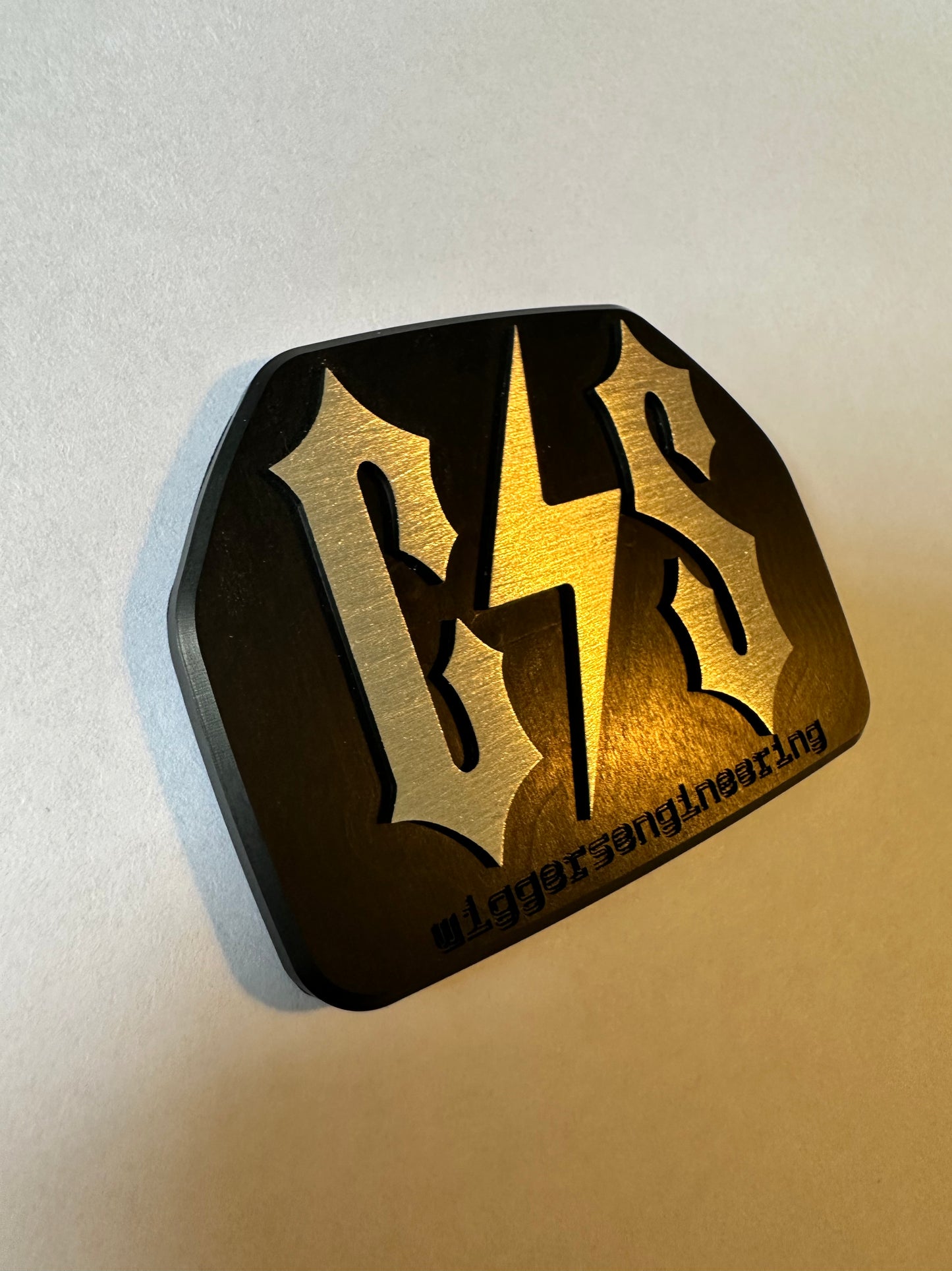 Schwarzer CNC-Bremsdeckel mit C S Logo - Custom Motorrad Zubehör aus
Aluminium