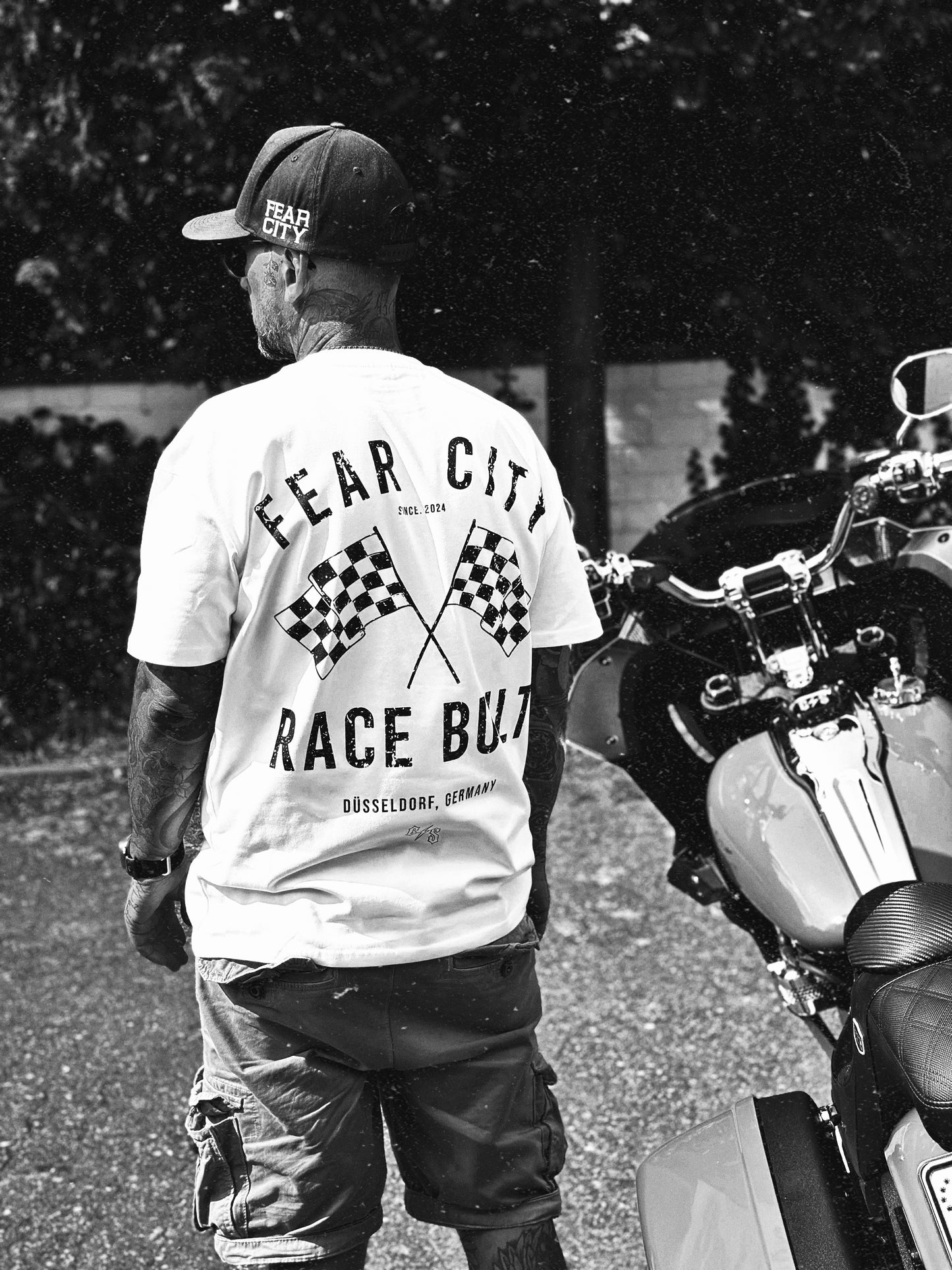 RACE BUILT TEE