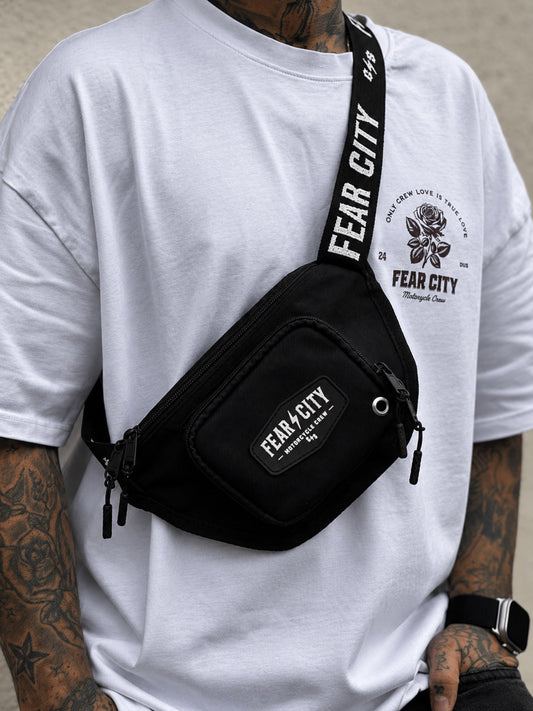FEAR CITY Hipbag 2.0 – Lifestyle Aufnahme